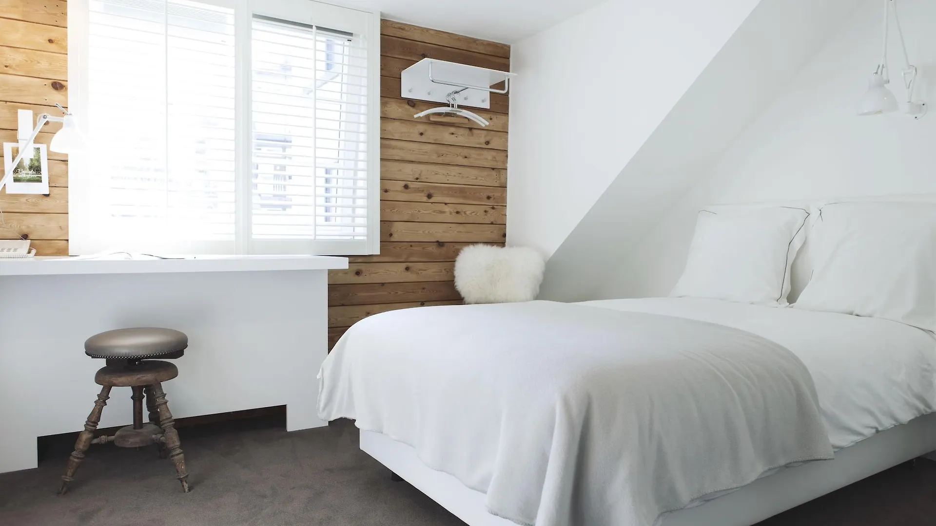 Hotel Made In Louise Saint-Gilles 3*, Βρυξέλλες